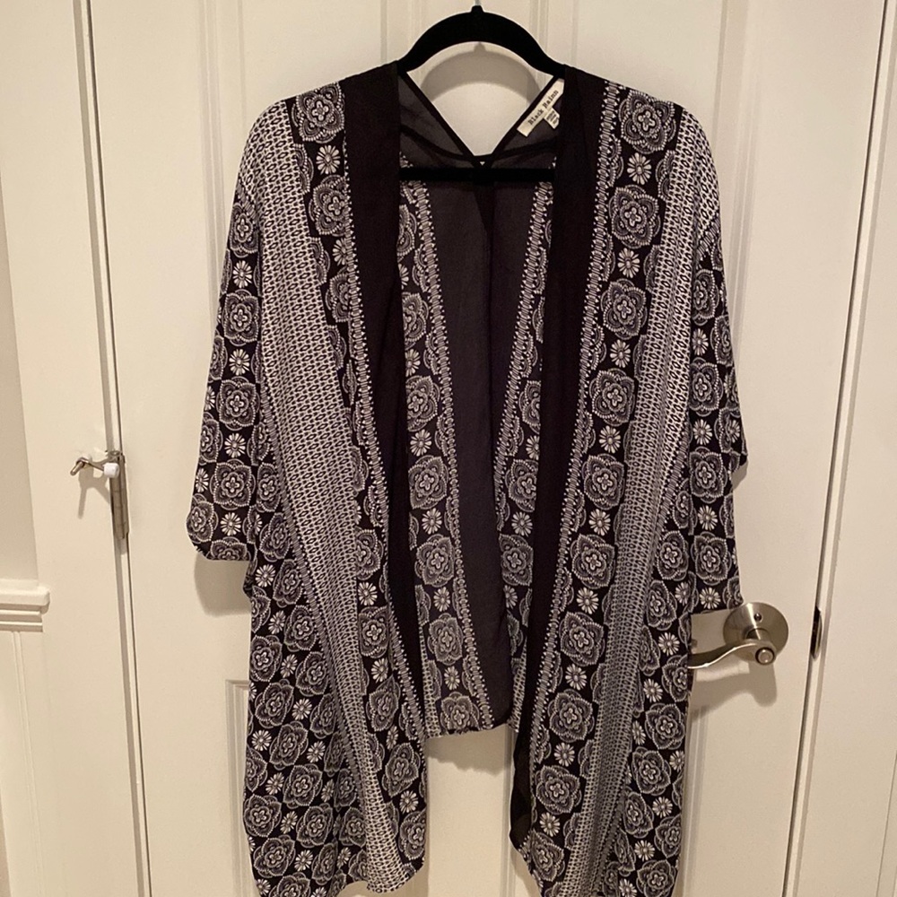 Black Rainn Ruana XS/S NWT